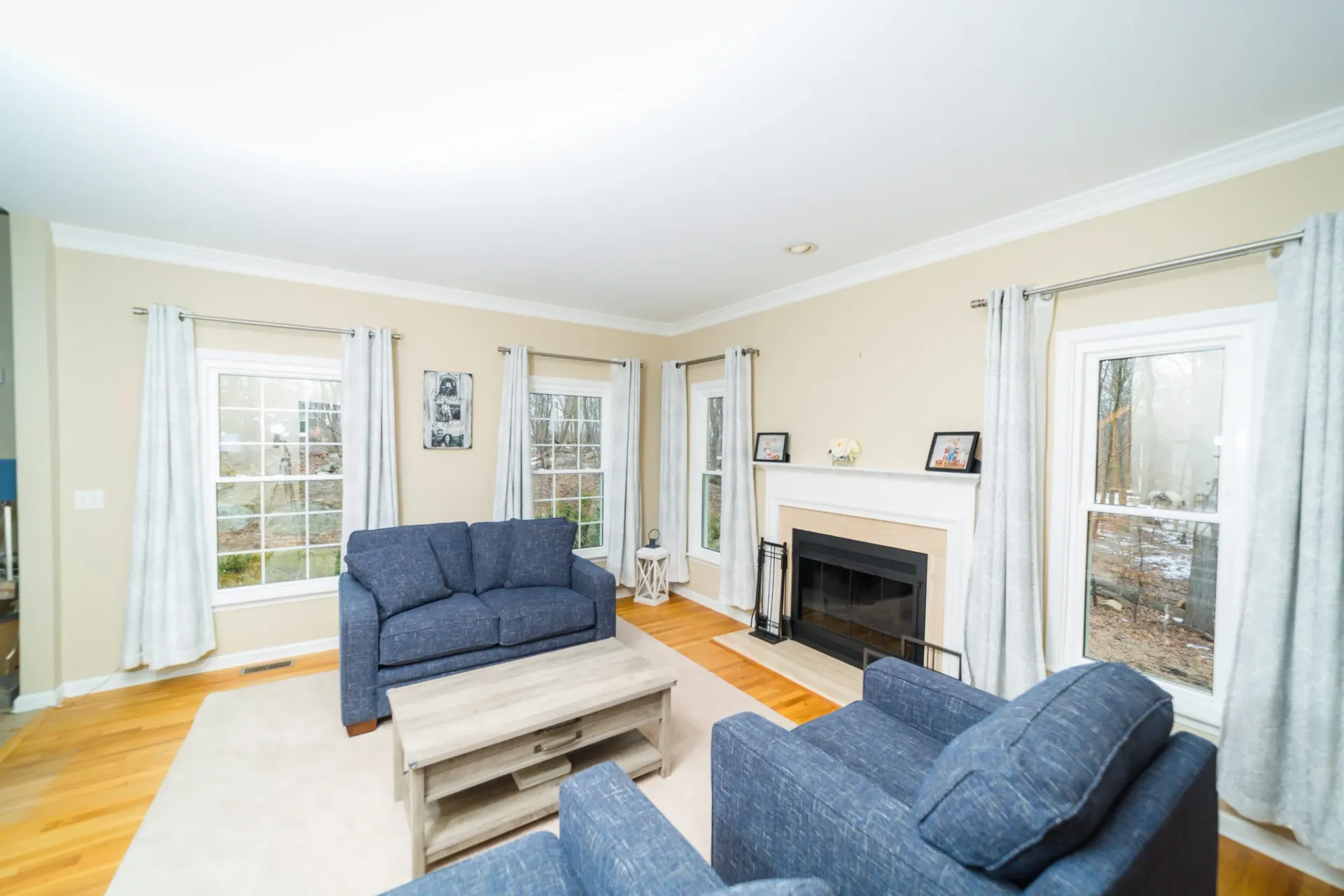 after desarro sparta windows 17